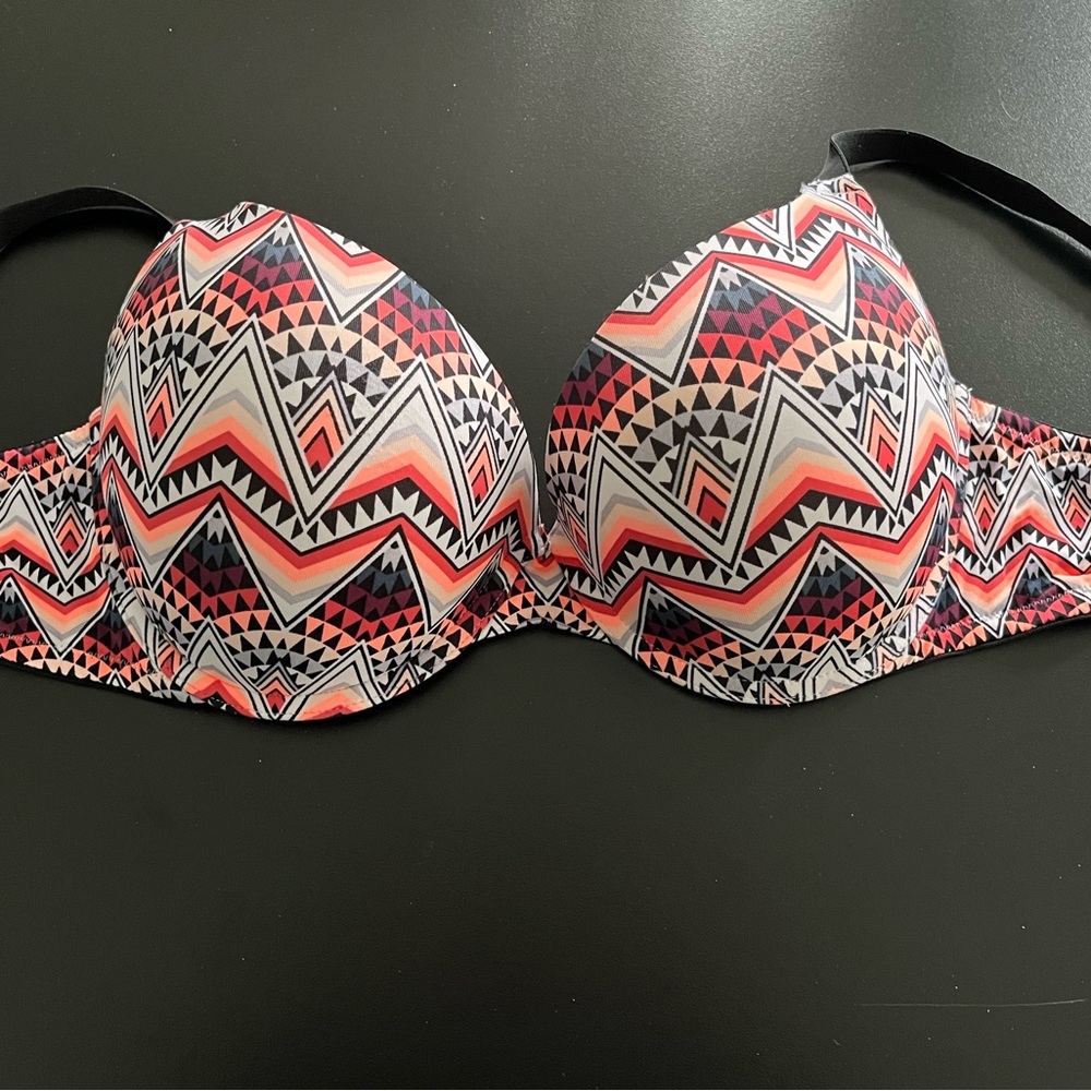 VS PINK Wear Everywhere Push-Up 36D